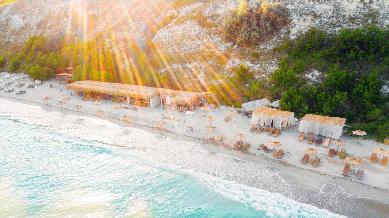 בלצ'יק Lighthouse Golf & Spa Hotel מראה חיצוני תמונה The beach of the hotel