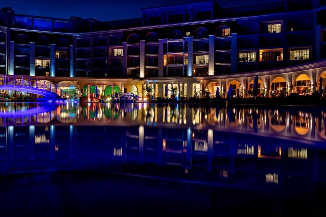 בלצ'יק Lighthouse Golf & Spa Hotel מראה חיצוני תמונה The Atlantis Resort