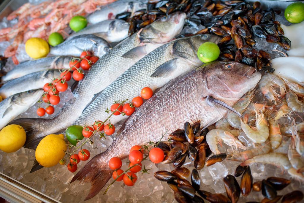 בלצ'יק Lighthouse Golf & Spa Hotel מראה חיצוני תמונה Seafood