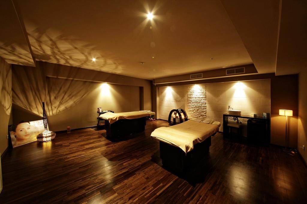 בלצ'יק Lighthouse Golf & Spa Hotel מראה חיצוני תמונה Spa at the Taj Bengal