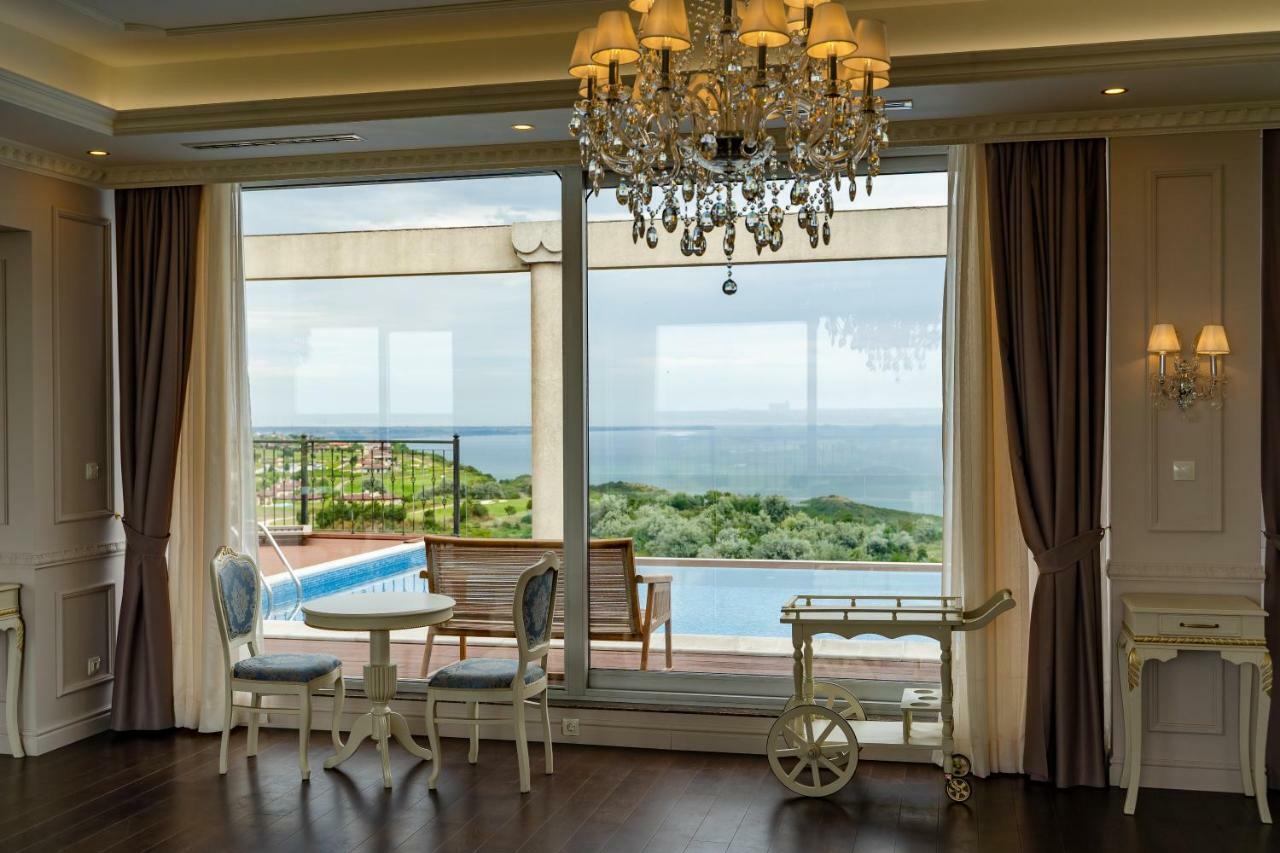 בלצ'יק Lighthouse Golf & Spa Hotel מראה חיצוני תמונה A room at the hotel